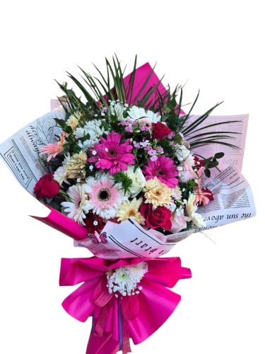 Gerbera & Papatya Butik Aranjmanı Neşe ve Sevginin En Renkli Hali!