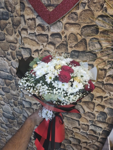 Ekvator Gülü & Rocher Çikolatalı Papatya Buketi