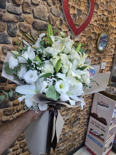 Lüks Beyaz Kazablanka, Lisyantus & Gül Butik Buket