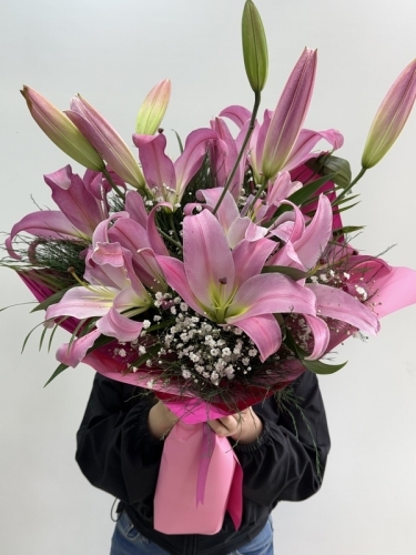 Büyüleyici Pembe Lilyum Buketi