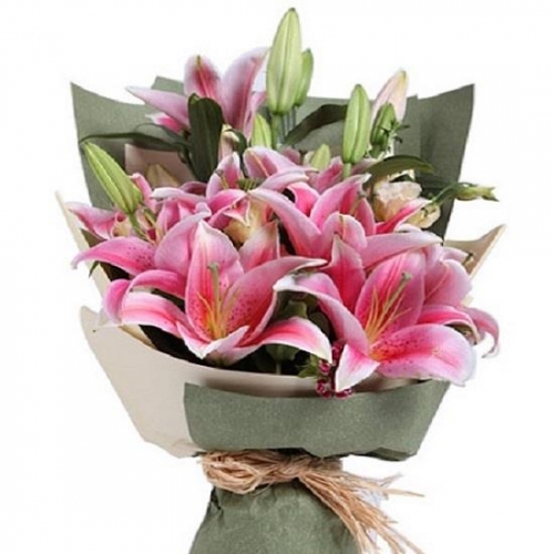 Zarafetin ve Kokunun Uyumu Özel Pembe Lilyum Buketi